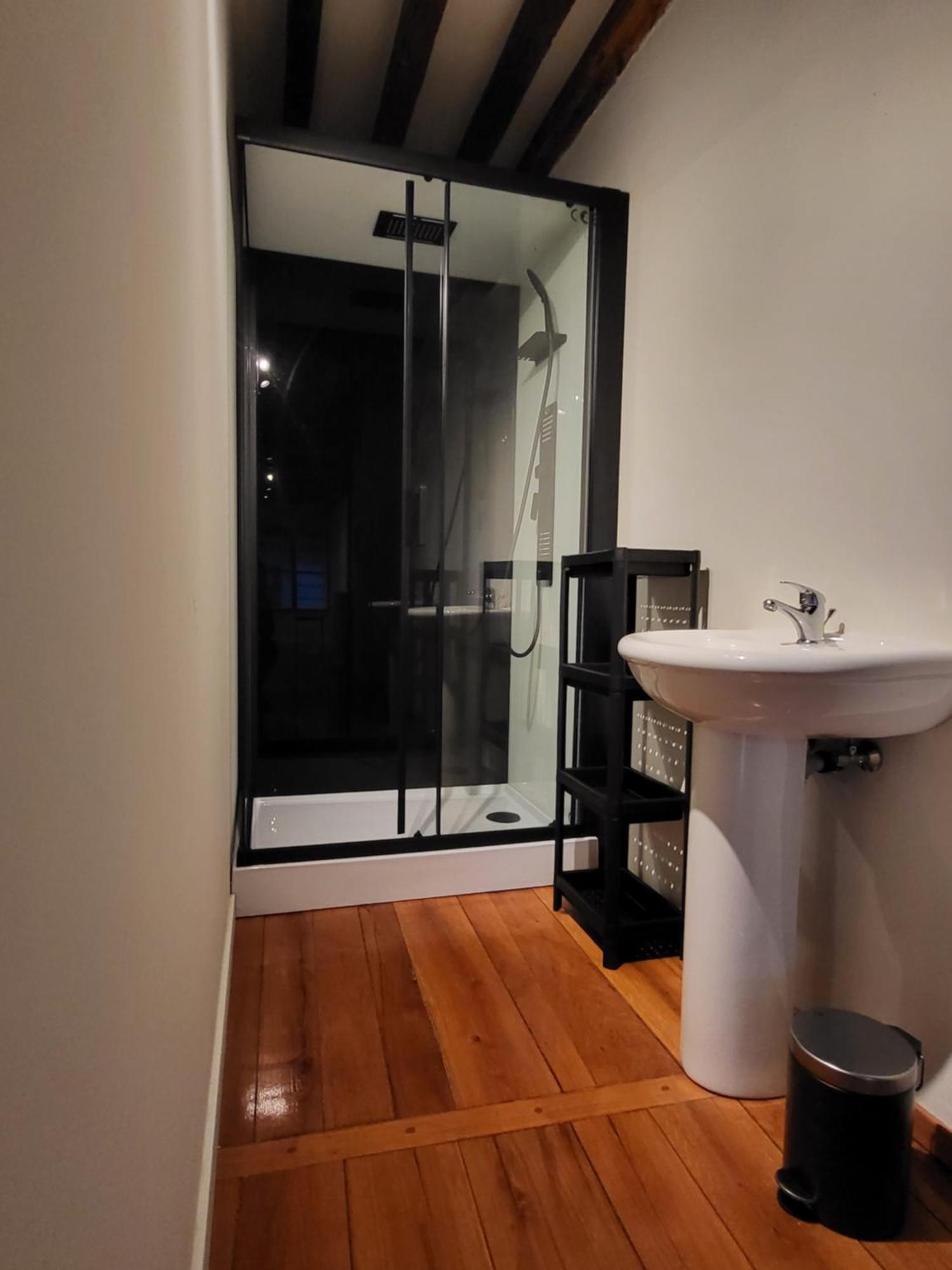 أنتويرب Viktoria Hostel الغرفة الصورة